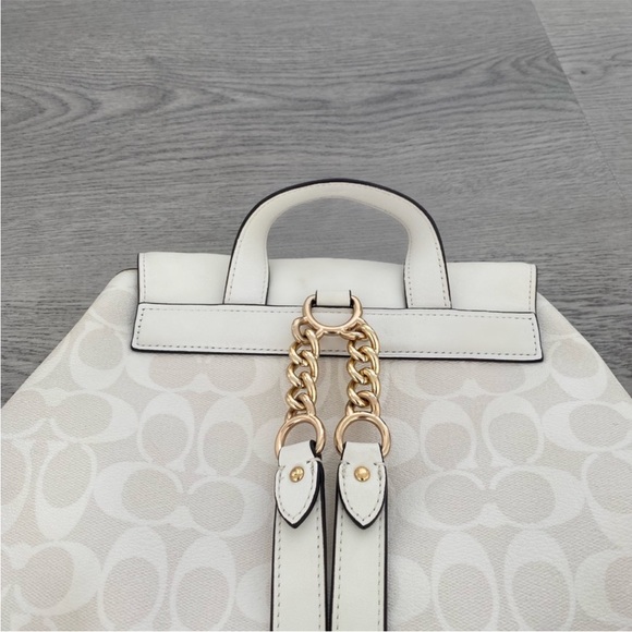 Coach backpack - Picture 5 of 9